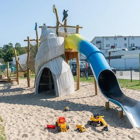 374, Seepark * Sellin (Rugen)